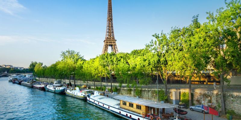 EasyJet Airline Paris Office in France