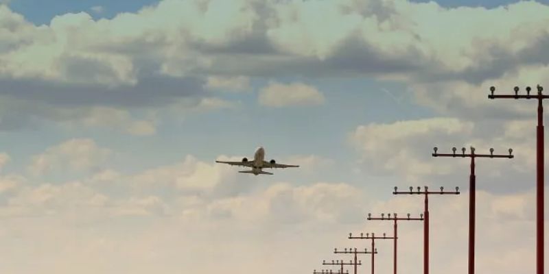 Srednekolymsk Airport